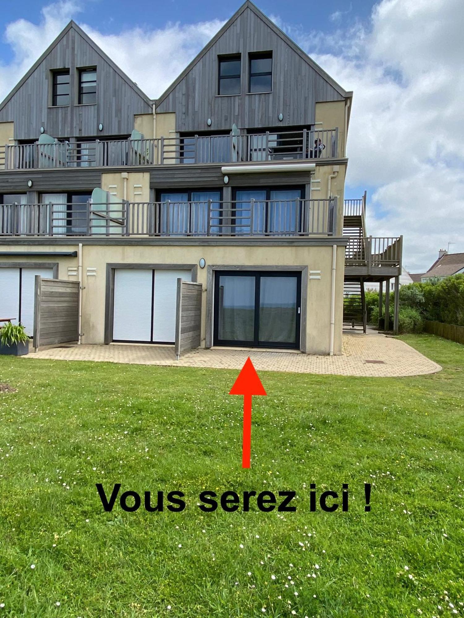 Brise De Mer Sur La Naturelle, Studio A Wimereux , Parking Exterior foto